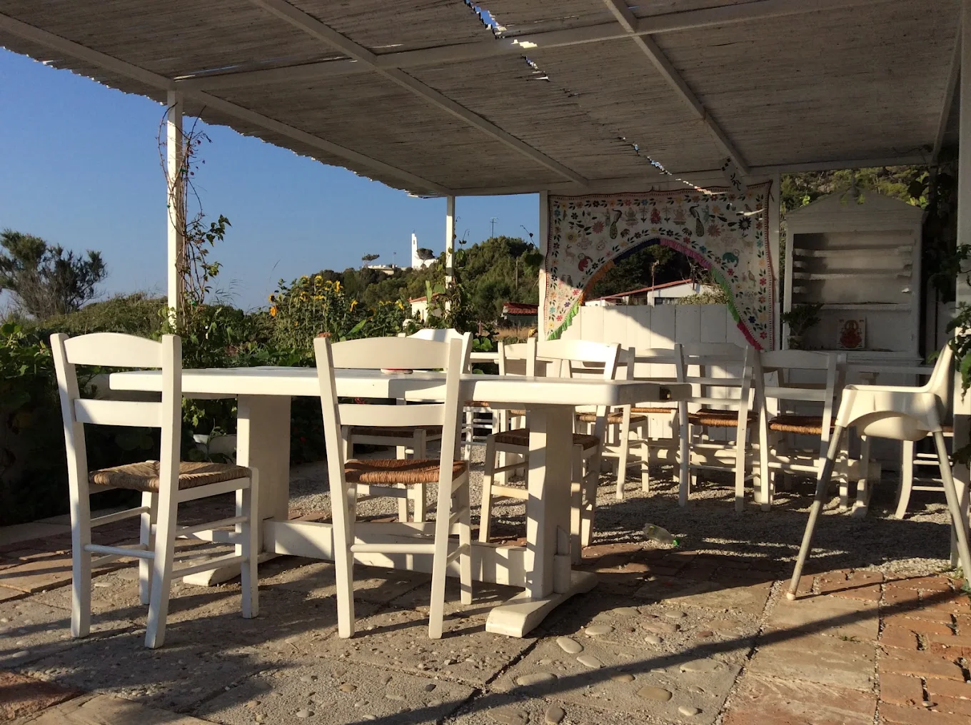 Hippy's Restaurant Plaj Barı